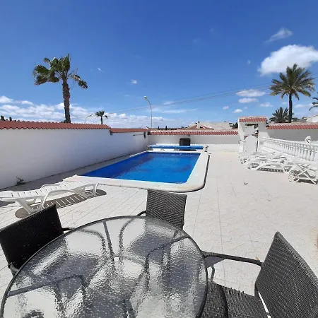 Villa Hadvilla Blanca' *