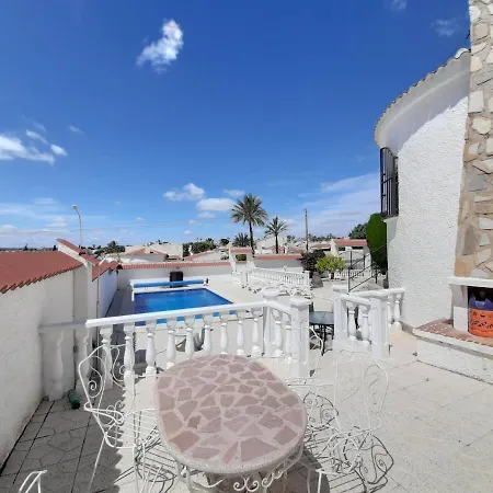Villa Hadvilla Blanca' *